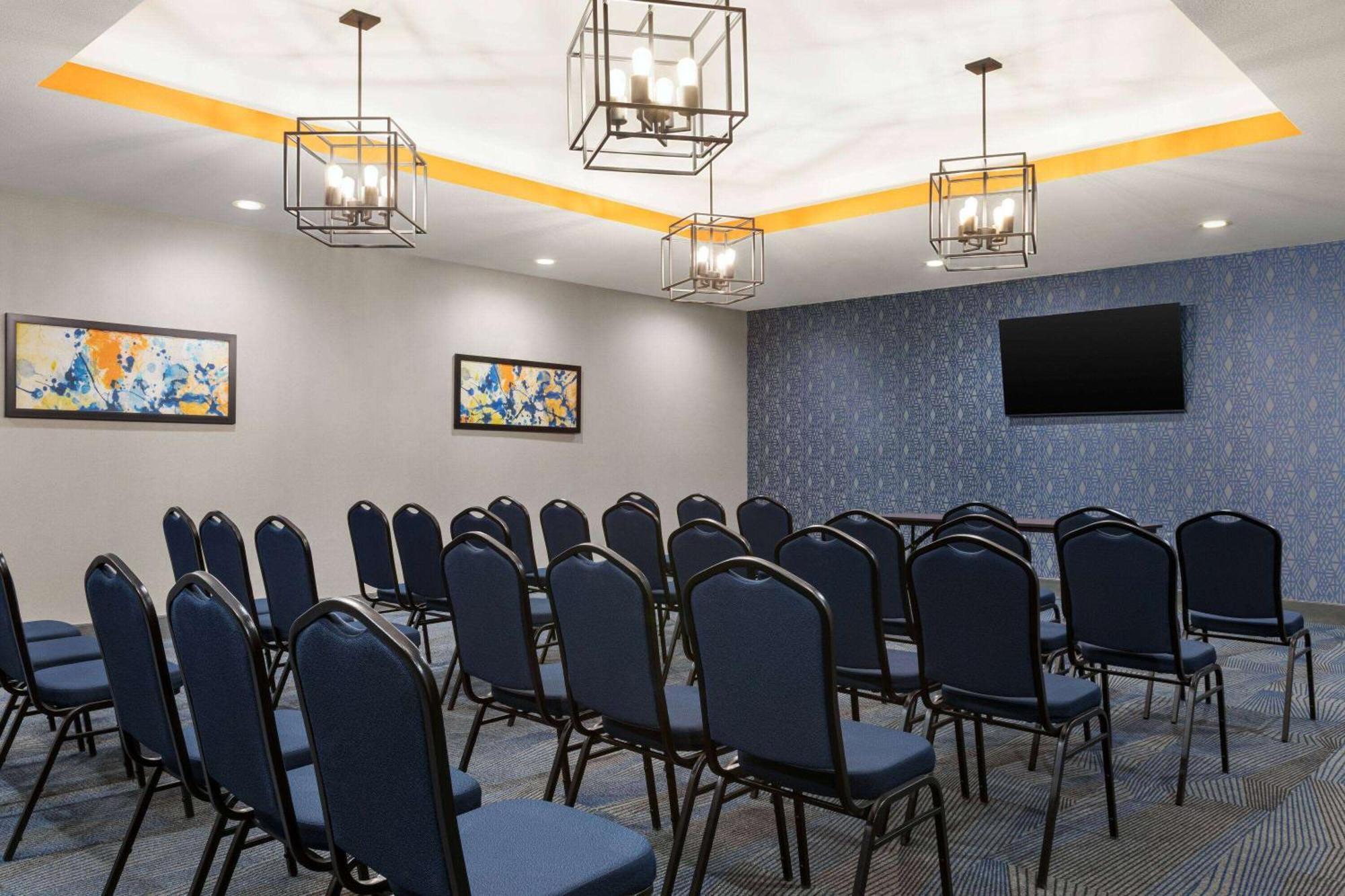 La Quinta Inn & Suites By Wyndham Austin South Zewnętrze zdjęcie